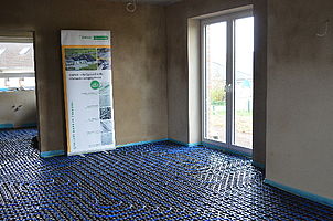 Energie-Plus-Haus in Auetal mit EMPUR top-Nopp Fußbodenheizung