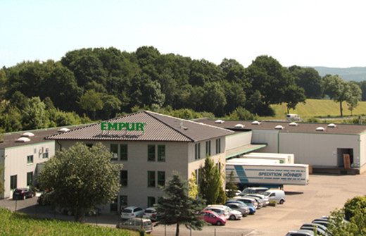 Luftaufnahme des EMPUR Firmengeländes
